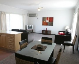 Barham Golden Rivers Holiday Apartments - Coogee Beach Accommodation