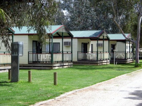 Howlong Caravan Park - Kingaroy Accommodation