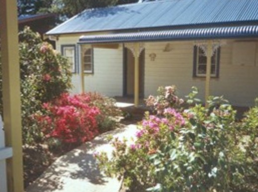 AppleBlossom Cottage - Accommodation Nelson Bay