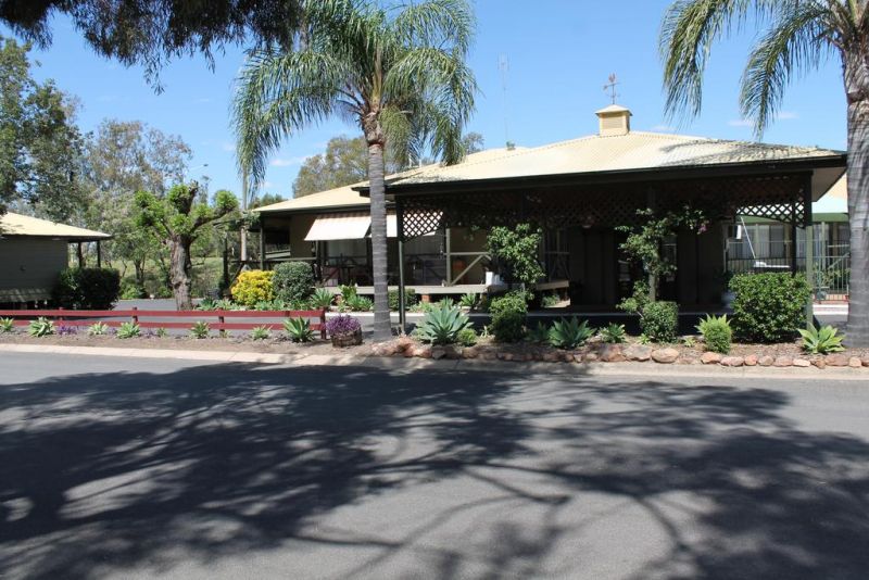 Lake Forbes Motel - Accommodation Nelson Bay