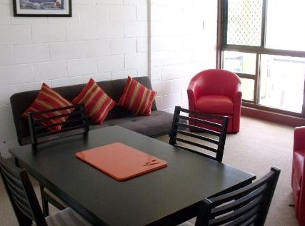Como Holiday Apartments and Tropical Nites Motel - eAccommodation