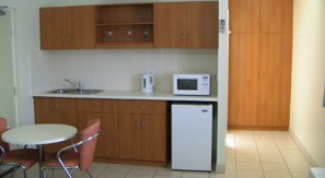 Carriers Arms Hotel Motel - Geraldton Accommodation
