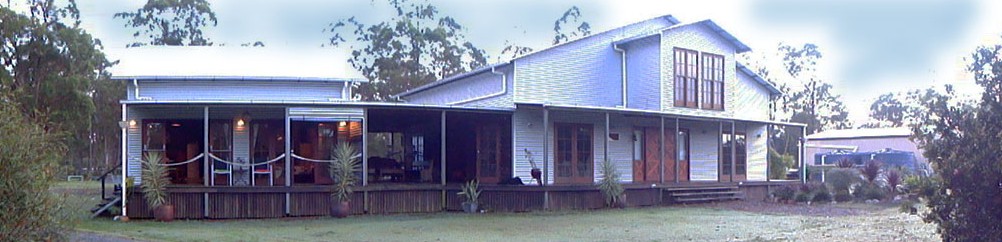 Tin Peaks Bed and Breakfast - Surfers Gold Coast