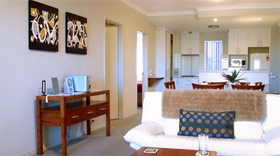 Churchill Apartments - Surfers Gold Coast