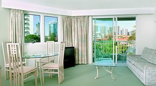 Emerald Apartments - Accommodation Sydney 0
