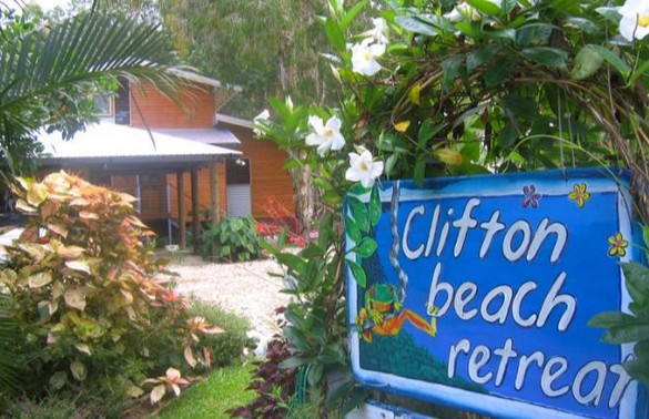 Clifton Beach Retreat - Accommodation in Surfers Paradise