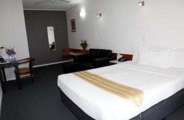 Ayr Travellers Motel - Accommodation Yamba