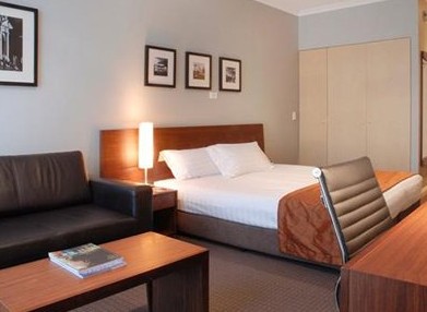 Clarion Suites Gateway - Accommodation VIC