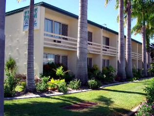 Palm Waters Holiday Villas - Lismore Accommodation 0