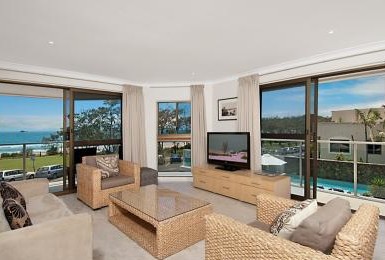Bayview Beachfront Apartments - Accommodation QLD 3