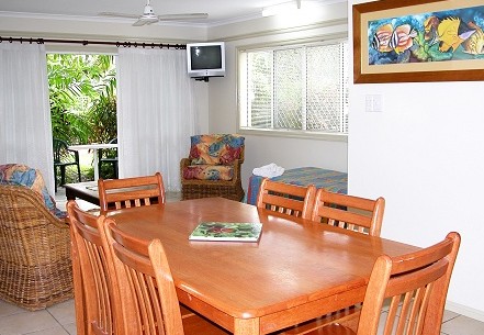 Cairns Queenslander - St Kilda Accommodation 2