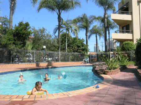 Grangewood Court Holiday Apartments - Surfers Paradise Gold Coast