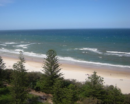 Pacific Regis Beachfront Apartments - Accommodation Bookings