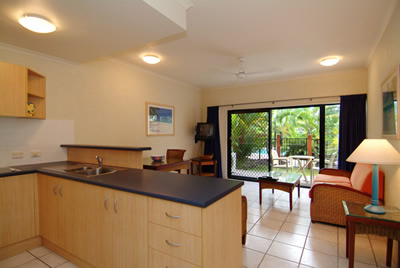 Comfort Inn & Suites Trinity Beach Club - eAccommodation 4