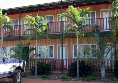 Broome Motel - Accommodation in Surfers Paradise