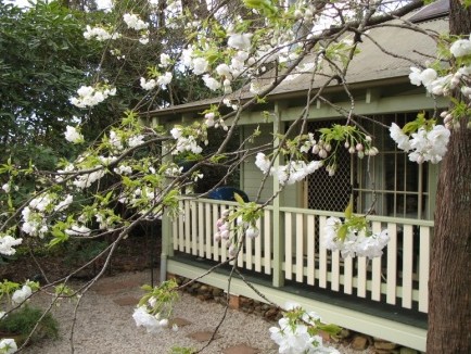 Harrow Cottages - Accommodation Bookings