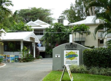 Palm Cove Tropic Apartments - Accommodation QLD 3