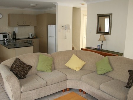 Pacific Sun Gold Coast Holiday Townhouse - Accommodation Redcliffe