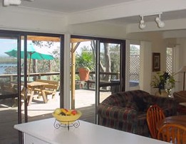 Lakeview Cottage - Wagga Wagga Accommodation