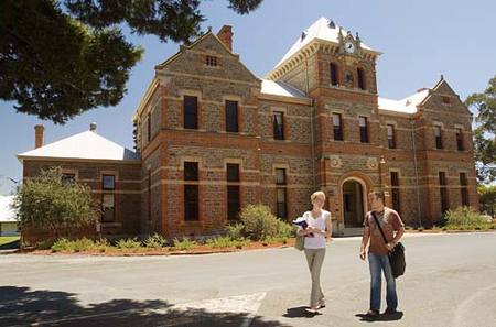 Roseworthy Residential College The University Of Adelaide - Accommodation Mount Tamborine