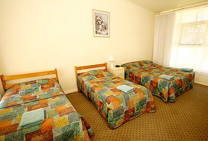 Southern Right Motor Inn - Accommodation QLD 5