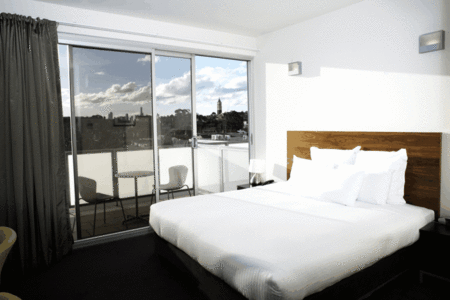 Cosmopolitan Hotel - Accommodation Yamba 0