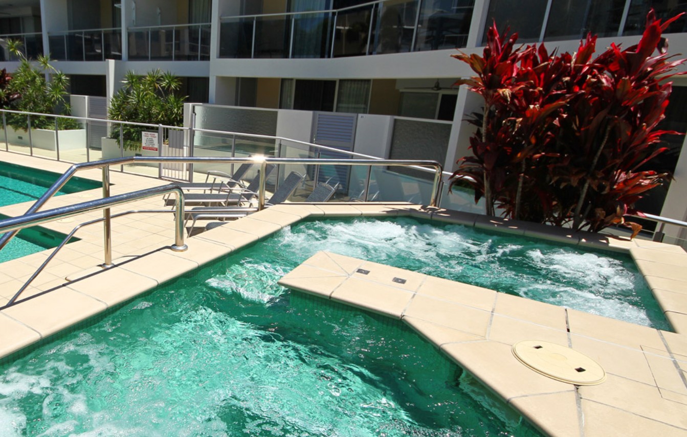 Coolum Seaside Apartments - Accommodation QLD 3