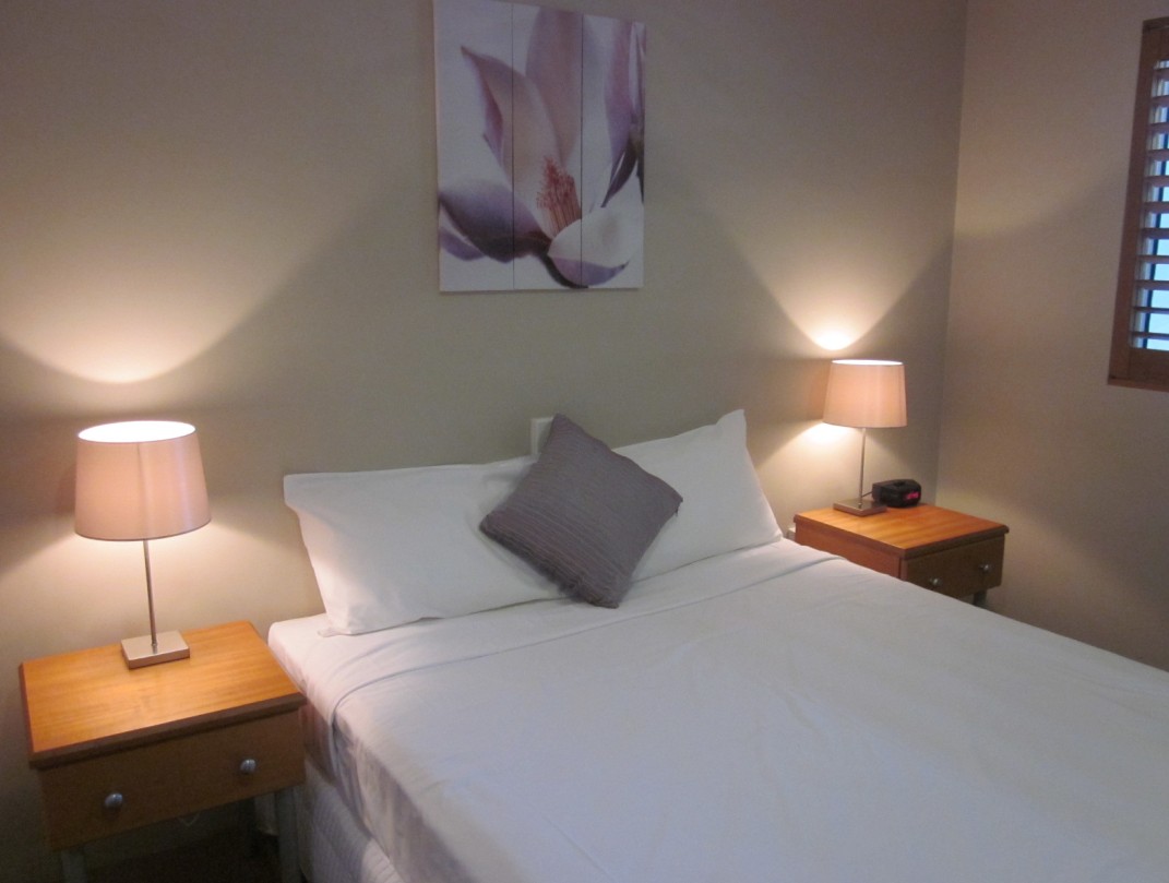 Cosmopolitan Motel And Serviced Apartments - Whitsundays Accommodation 4