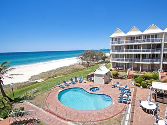 Crystal Beach Resort - Accommodation QLD 4