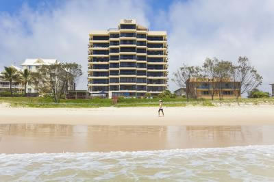 Pelican Sands Beach Resort - Accommodation Sunshine Coast
