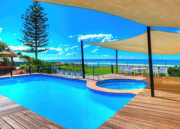 Hibiscus On The Beach - Hervey Bay Accommodation 1