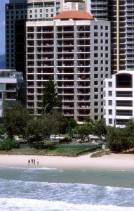 Surf Regency Apartments - Whitsundays Accommodation 3