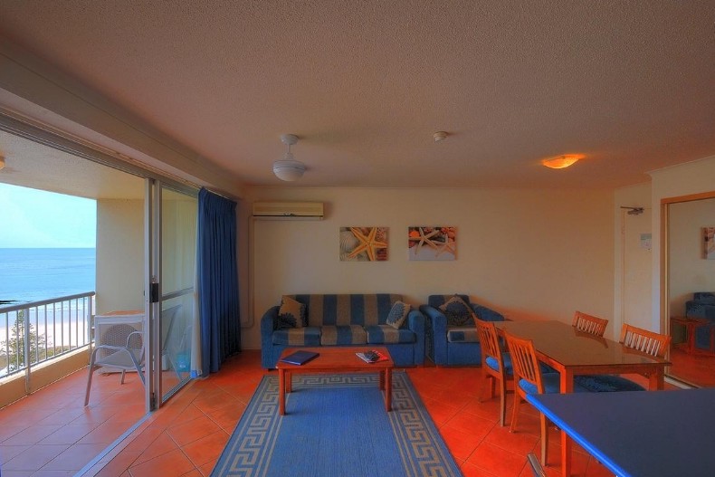 Surfers Beachside Holiday Apartments - eAccommodation 1