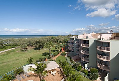 Surfside On The Beach - Accommodation QLD 3