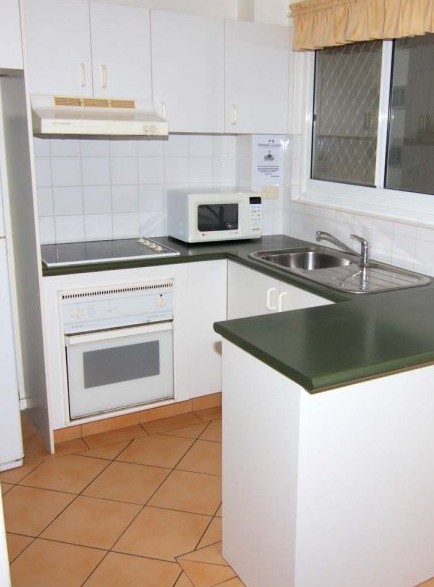 Beach Lodge Apartments - eAccommodation 2