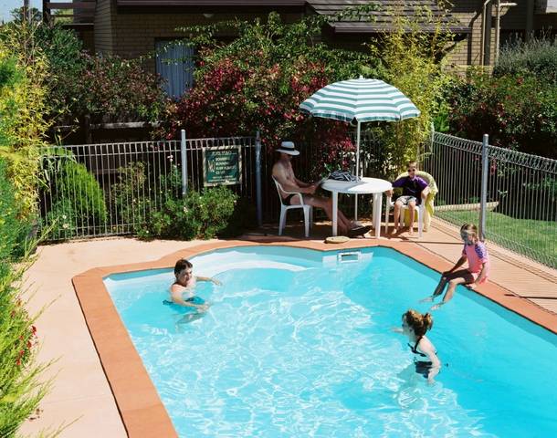 Sandpiper Holiday Apartments - St Kilda Accommodation 1