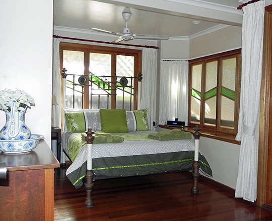 Airlie Waterfront Bed And Breakfast - St Kilda Accommodation 2