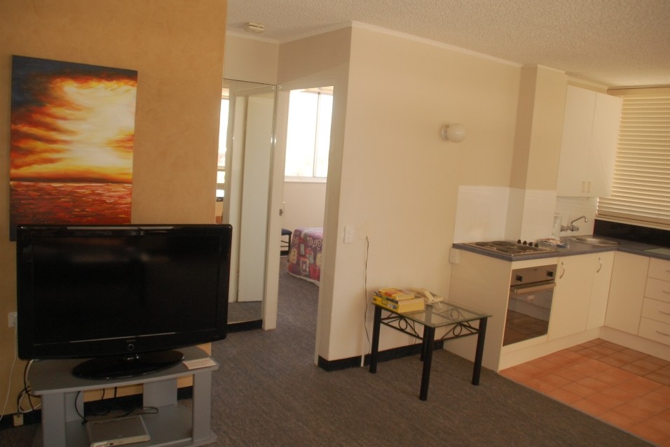 The Shore Holiday Apartments - Accommodation QLD 2