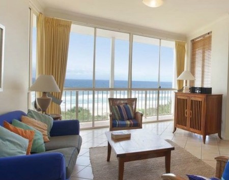 Whale Watch Ocean Beach Resort - Accommodation in Surfers Paradise