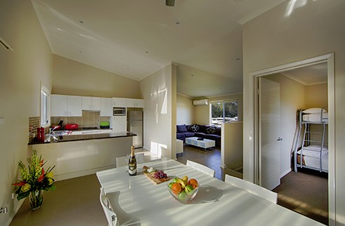 Middle Rock Holiday Resort - Coogee Beach Accommodation 0
