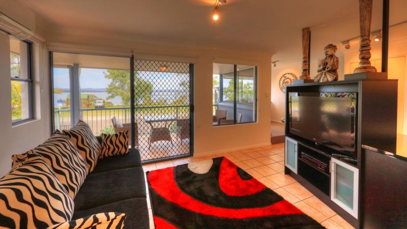 Dolphin Waters Holiday Apartments - Lismore Accommodation 1