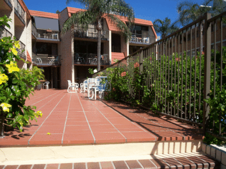Surfspray Court Holiday Apartments - eAccommodation 2