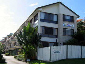 Beachside Court - Accommodation in Brisbane
