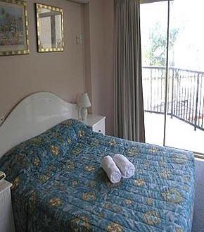 Bayview Beach Holiday Apartments - Accommodation QLD 4