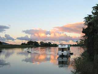 Tweed River Houseboats - Goulburn Accommodation