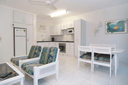 Agincourt Beachfront Apartments - Whitsundays Accommodation 3