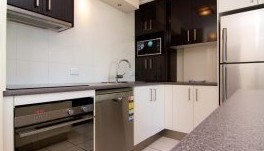 President Holiday Apartments - Accommodation QLD 0