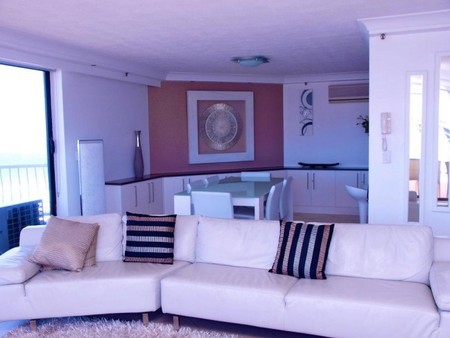 Aegean Apartments - Accommodation QLD 1