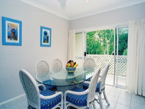 Sailz Boutique Holiday Villas - Accommodation in Surfers Paradise