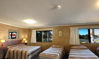 Tweed Harbour Motor Inn - Yamba Accommodation